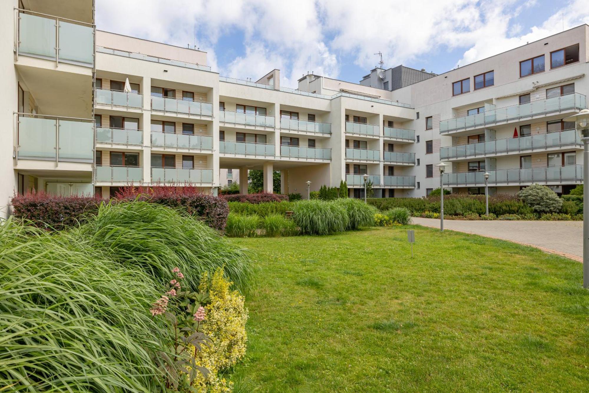 Aquamarina Apartment With Terrace - Close To The Beach - By Renters Miedzyzdroje Exteriér fotografie